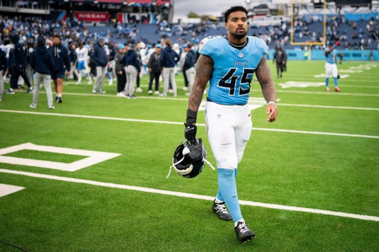 NFL trade deadline grades: Who won deals completed before cutoff?