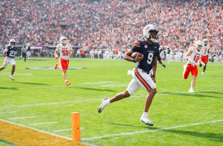 Former Auburn QB transferring to Ole Miss