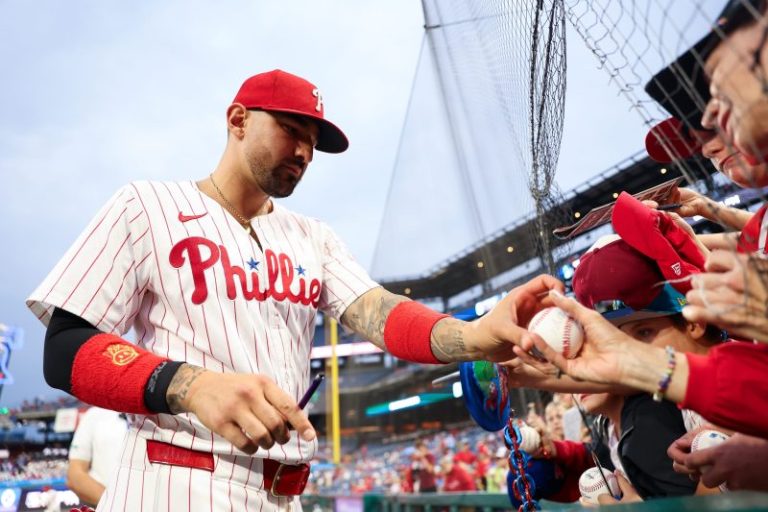 Padres elated to land All-Star after ugly Phillies divorce