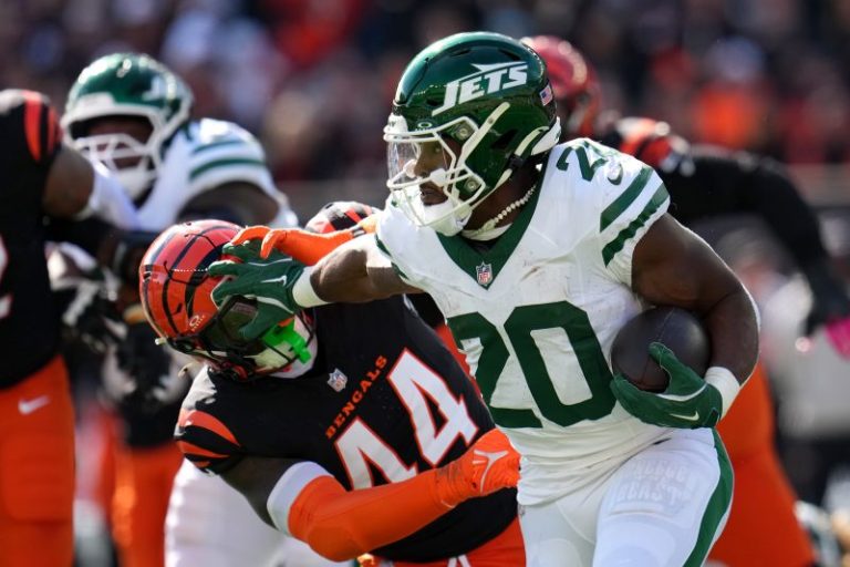 Tag, you’re it: Franchise tag advice for NFL teams as window opens